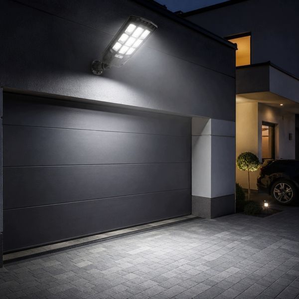 Вуличний LED-світильник на сонячній батареї MasterLED REX 300W, з пультом та датчиком руху, IP65, 3 кольори світла 0354 фото
