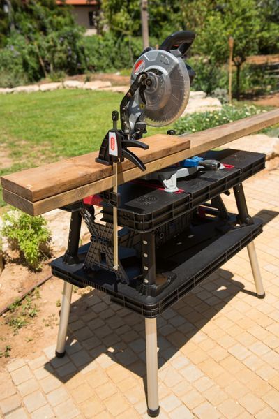Складаний стіл-верстак Keter Folding Work Table Pro з 2 струбцинами 85&times;55&times;75,5 см 237005 фото